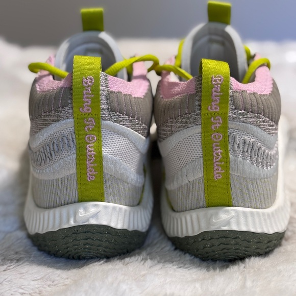 Nike Cosmic Unity 3 Basketball Shoes Bright Cactus Unisex - Picture 6 of 10